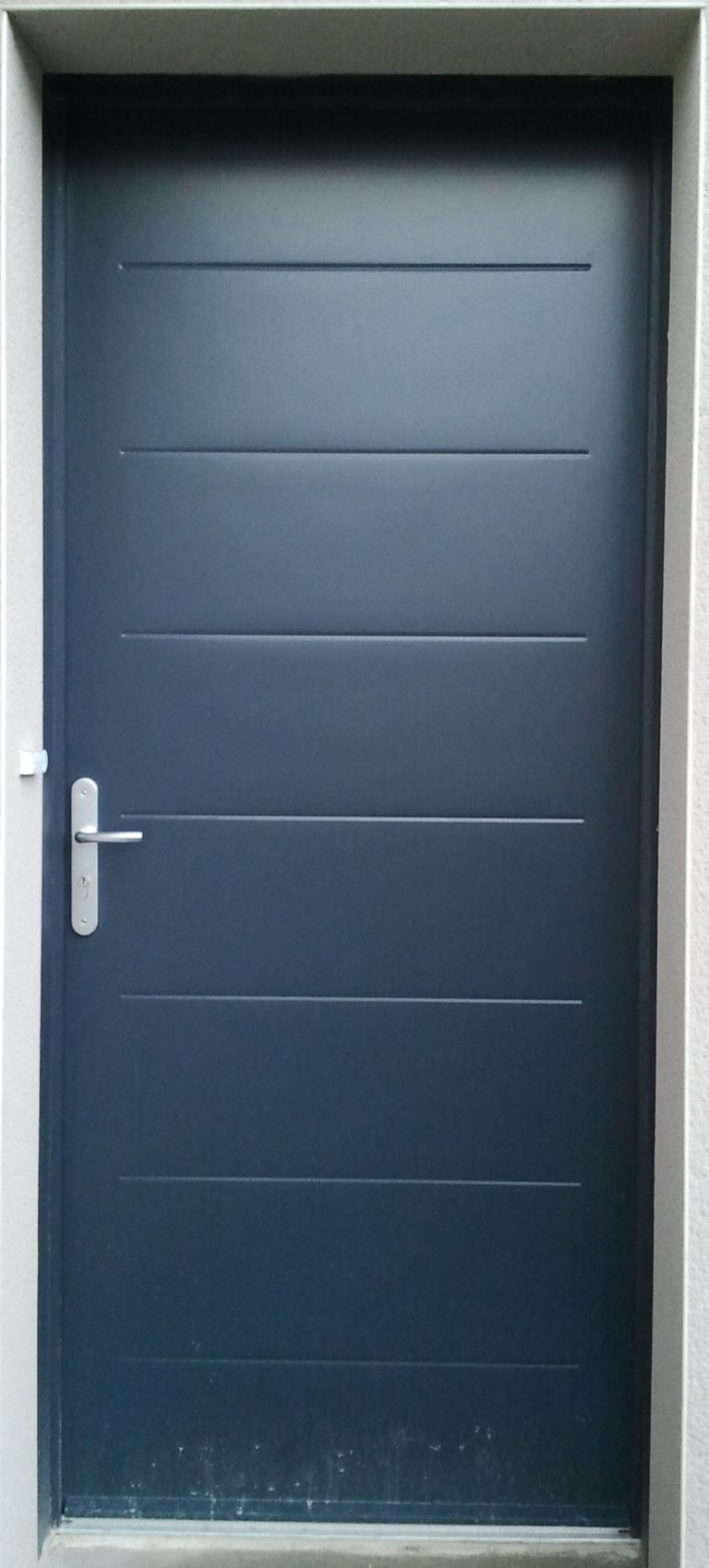 Porte entree equation gris 7016 49000 angers Habitat Conception porte-entree-equation-gris-7016-49000-angers-habitat-conception